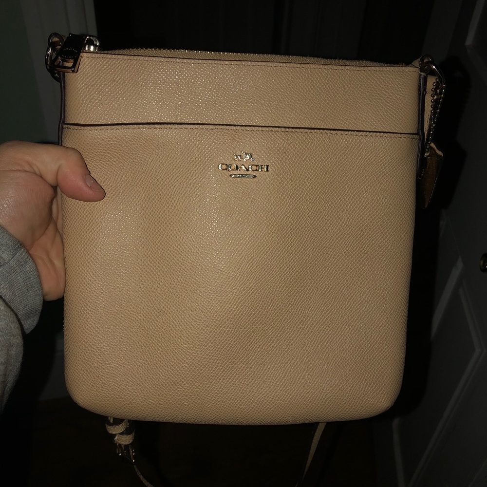 *AUTHENTIC* Coach Crossbody bag